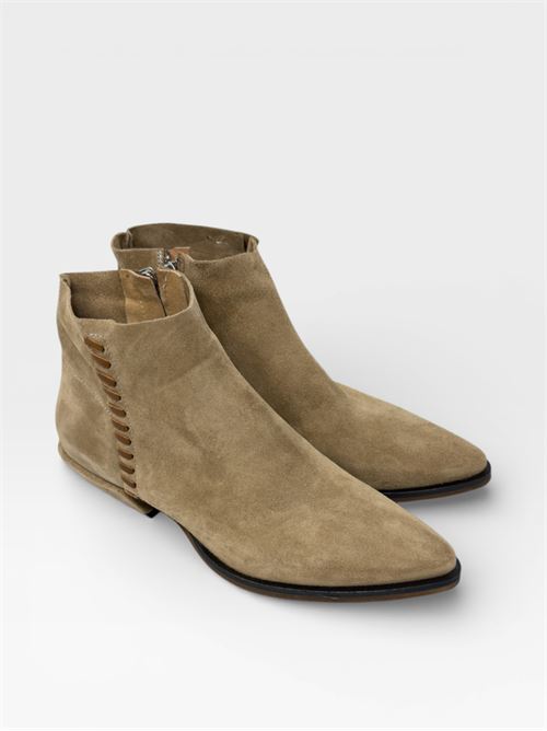 Stivaletti in suede beige con dettaglio intrecciato IL LACCIO | GRETA03VELOUR132BIS